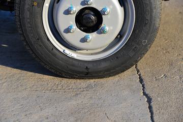 ���� ����M1 �ܶ��� 1.6L 122���� ���� 2.55��˫������΢��(BJ1031V4AV4-61)ͼƬ