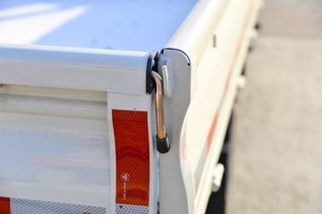 ���� ����M1 �ܶ��� 1.6L 122���� ���� 2.55��˫������΢��(BJ1031V4AV4-61)ͼƬ