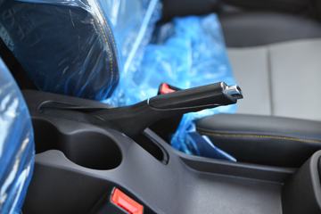 ���� ����M1 �ܶ��� 1.6L 122���� ���� 3.3�׵�����ʽ΢��(BJ5031XXY5JV4-61)ͼƬ