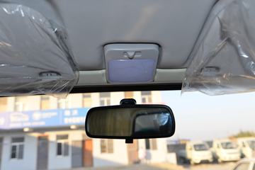 ���� ����M1 �ܶ��� 1.6L 122���� ���� 3.3�׵�����ʽ΢��(BJ5031XXY5JV4-61)ͼƬ