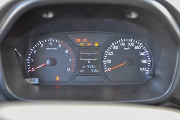 ���� ����M1 �ܶ��� 1.6L 122���� ���� 3.3�׵�����ʽ΢��(BJ5031XXY5JV4-61)ͼƬ