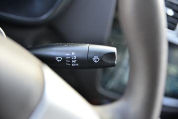 ���� ����M1 �ܶ��� 1.6L 122���� ���� 3.3�׵�����ʽ΢��(BJ5031XXY5JV4-61)ͼƬ