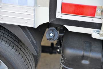 ���� ����M1 �ܶ��� 1.6L 122���� ���� 3.3�׵�����ʽ΢��(BJ5031XXY5JV4-61)ͼƬ