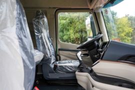 乘龙H5V&nbsp;自卸车驾驶室                                               图片