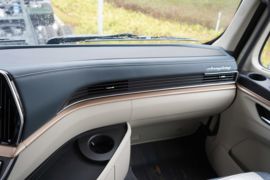 乘龙H5V&nbsp;自卸车驾驶室                                               图片