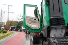 东风柳汽 乘龙H5V 350马力 8X4 5.8米自卸车(LZ3312H5FC1)