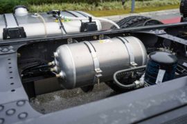 乘龙H5V&nbsp;自卸车底盘                                                图片