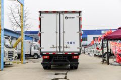 福田 时代领航M5 152马力 4X2 4.08米冷藏车(BJ5046XLC9JDA-51)