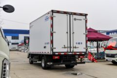 福田 时代领航M5 152马力 4X2 4.08米冷藏车(BJ5046XLC9JDA-51)