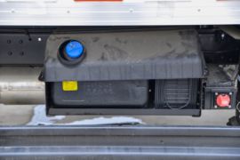 时代领航M5&nbsp;冷藏车底盘图片