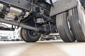 ���� ʱ���캽M5 152���� 4X2 4.08����س�(BJ5046XLC9JDA-51)ͼƬ