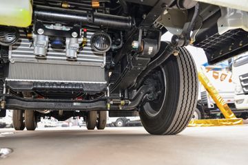 ���� ʱ���캽M5 152���� 4X2 4.08����س�(BJ5046XLC9JDA-51)ͼƬ