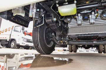 ���� ʱ���캽M5 152���� 4X2 4.08����س�(BJ5046XLC9JDA-51)ͼƬ