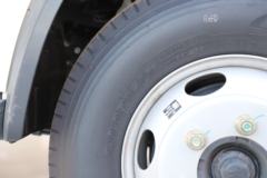 福田瑞沃 骁运S PLUS 131马力 3.9米排半栏板轻卡(国六)(BJ1045V9JBA-35)