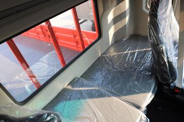 ���� ������D9 200���� 4X2 6.8�������ػ���(EQ1182L9TDG)ͼƬ