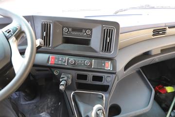 ���� ������D9 200���� 4X2 6.8�������ػ���(EQ1182L9TDG)ͼƬ