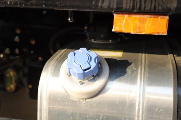 ���� ������D9 200���� 4X2 6.8�������ػ���(EQ1182L9TDG)ͼƬ