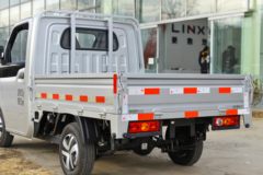 雷驰 仁T10 1.5T 1.75米单排电动栏板微卡12.3kWh