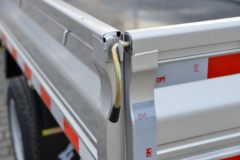 东风途逸 T3 1.6L 123马力 汽油 3.7米单排栏板小卡(EQ1032S60Q1E)