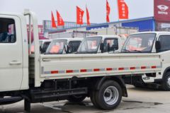 福田 时代领航S1 2.0L 144马力 汽油 3.19米双排栏板小卡 福田 时代领航S1 2.0L 144马力 汽油 3.19米双排栏板小卡