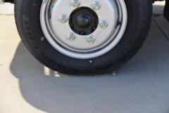 凯马 锐航X1 2.2L 95马力 CNG 双燃料 3米双排栏板轻卡(KMC1040NG318S6)
