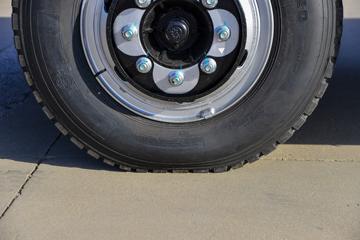 ���� ����HM6 ������ 184���� 4X2 5.33����ж��(����)(KMC3161HA420P6)ͼƬ