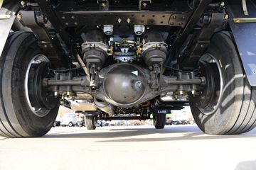 ���� GK3���˿� 102���� 4X2 3����ж��ͼƬ