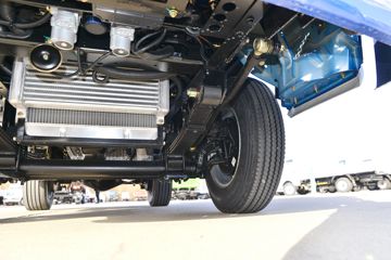 ���� GK3���˿� 102���� 4X2 3����ж��ͼƬ