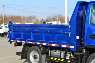 ���� GK3���˿� 102���� 4X2 3����ж��ͼƬ