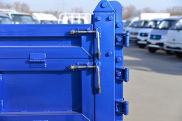 ���� GK3���˿� 102���� 4X2 3����ж��ͼƬ