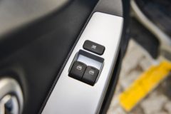 东风途逸 T5 1.6L 122马力 汽油 4.03米单排栏板小卡