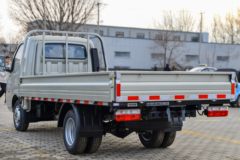 东风途逸 T5 1.6L 122马力 汽油 4.03米单排栏板小卡