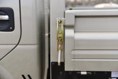 东风途逸 T5 1.6L 122马力 汽油 4.03米单排栏板小卡