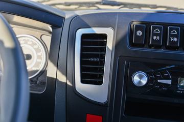 ���� GK6 130���� 4X2 3.2����ж��ͼƬ