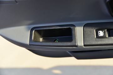 ���� GK6 130���� 4X2 3.2����ж��ͼƬ