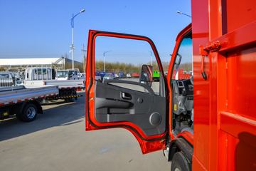 ���� GK6 130���� 4X2 3.2����ж��ͼƬ