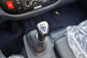 ���� ����HM6 184���� 4X2 4.1����ж��ͼƬ