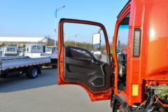 凯马 凯捷M3 尊享版 2.2L 95马力 CNG 4.16米单排厢式轻卡(KMC5043XXYNG336DP6C)