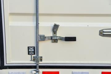 ��� J6F���� 137���� 4.16�׵�����ʽ�Ῠ(����)(CA5040XXYP40K61L2E6A84)ͼƬ