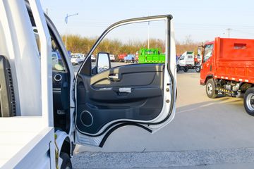 ���� ��X1 2.2L 95���� CNG 3.95�׵��������Ῠ(����)(KMC1040NG318D6)ͼƬ