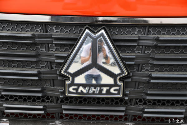 选购中国重汽豪沃轻卡新统帅让您宽赢天下赚钱有道