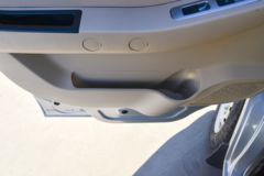 长安跨越王X1 1.6L 122马力 汽油 2.585米单排厢式微卡(单后轮)(SC5031XXYXND6B1)