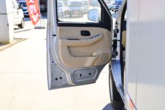 长安跨越王X1 1.6L 122马力 汽油 2.585米单排厢式微卡(单后轮)(SC5031XXYXND6B1)