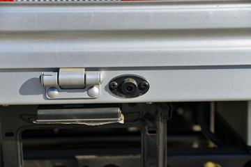  V2  1.6L 122  2.7˫΢(BJ1030V5AV7-61)ͼƬ