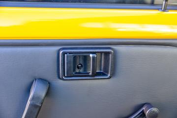Ծ�� ����S100V 116���� 3.2��˫������С��(���̻�)ͼƬ
