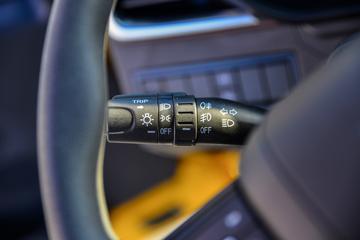 Ծ�� ����S100V 116���� 3.2��˫������С��(���̻�)ͼƬ