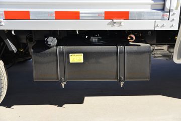 ������Խ��X1 1.6L 122���� ���� 2.6�׵�������΢��(������)(SC1031XND6B1)ͼƬ