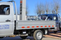 长安跨越王X1 1.6L 122马力 汽油 2.6米单排栏板微卡(单后轮)(SC1031XND6B1)