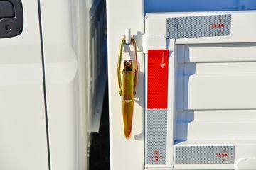 ���� ������� �ഺ�޵а� 146���� 3.2��˫�������ῨͼƬ