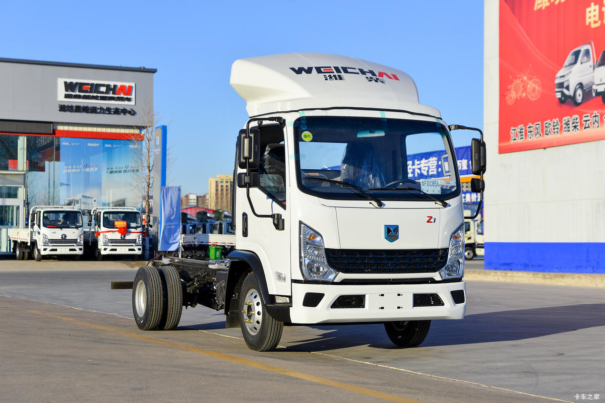 蓝擎轻卡 龙N 140马力 4.18米AMT自动档单排仓栅式轻卡(中体)